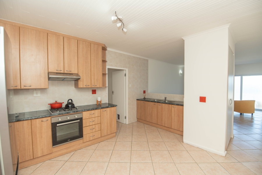 6 Bedroom Property for Sale in Beachview Eastern Cape